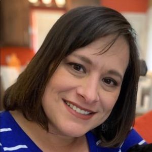 Meet your Posher, Idolina